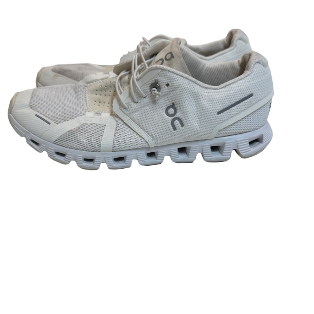 On Running Women's Cloud Athletic Shoes - White and Gray